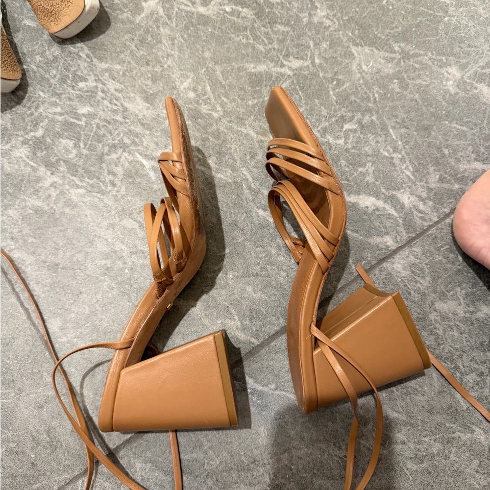 Brown Raye Lace Heel - Picture 2 of 3